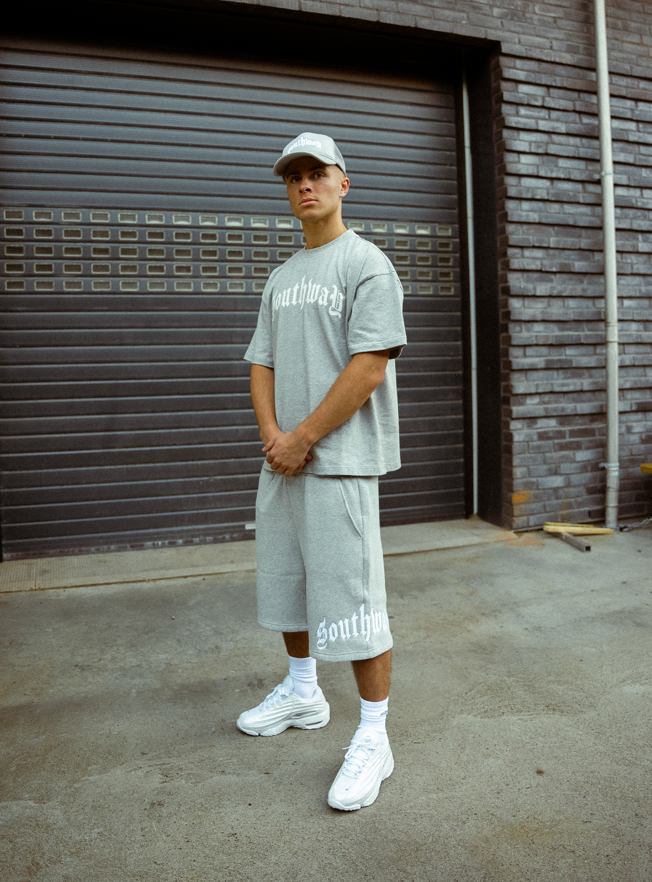 GREY SWEAT SHORTS